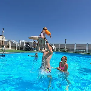 https://hotel-sorriso-lido-di-classe.emilia-romagnahotels.net