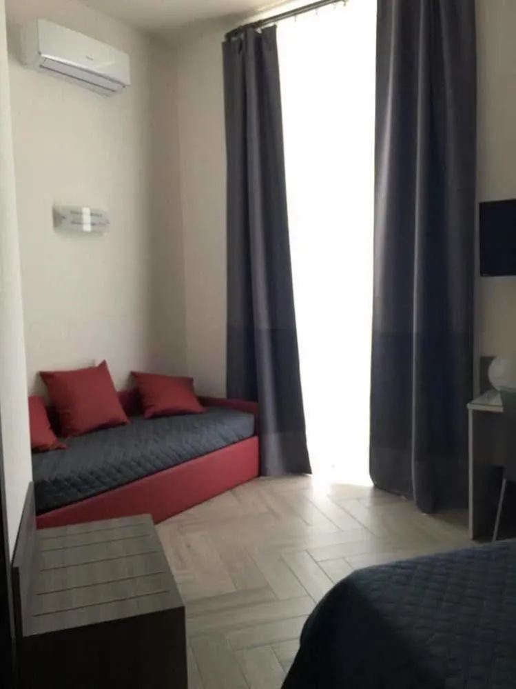 Bed and Breakfast La Dimora Di Garibaldi à Naples 3*,